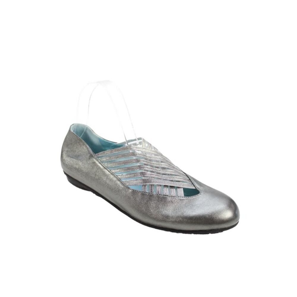Thierry Rabotin Womens Leather Cross Strap Ballet Flats Silver Size 40 10